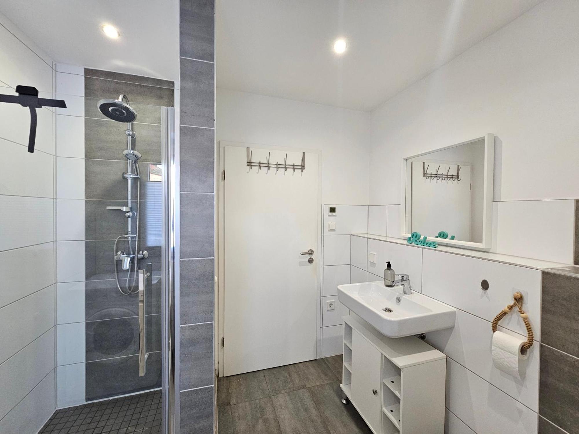 מינדן Jireh Home - Modern, Barrierearm, Klinikumsnah מראה חיצוני תמונה